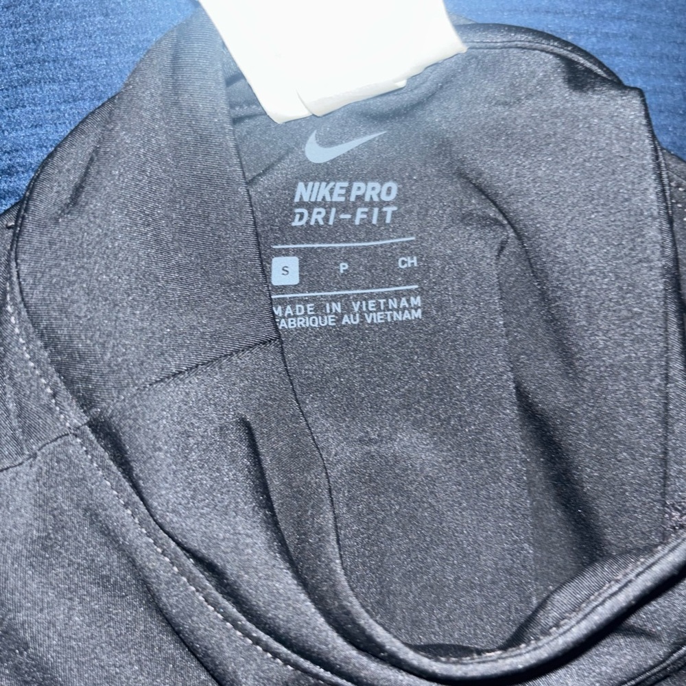 3 Nike crop tops shirt size small - Picture 10 of 11
